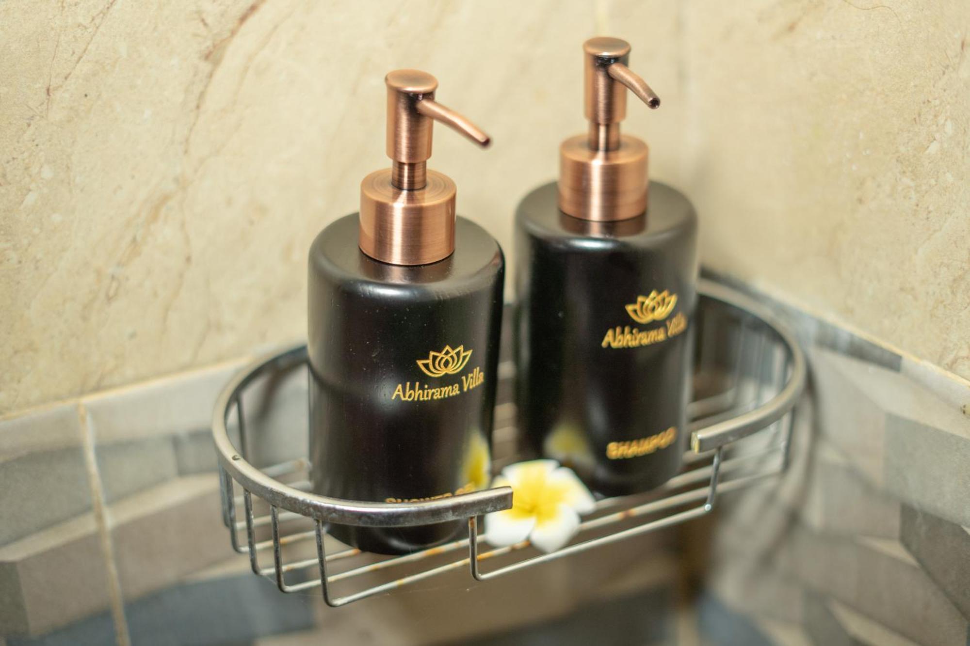 Abhirama Villas And Spa 우붓 외부 사진